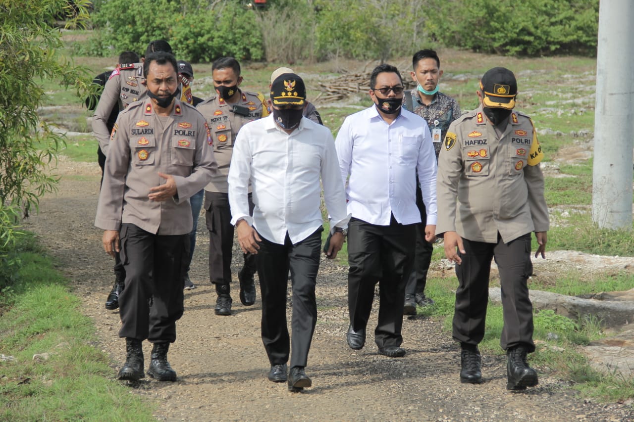 Bersama Bupati Sampang, Tim Mabes Polri Tinjau Lokasi Pembangun Batalyon D Brimob Polda Jatim
