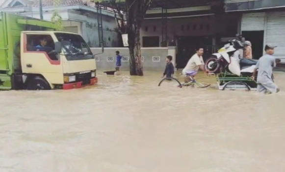 Diguyur Hujan Deras, Blega Banjir Lagi !