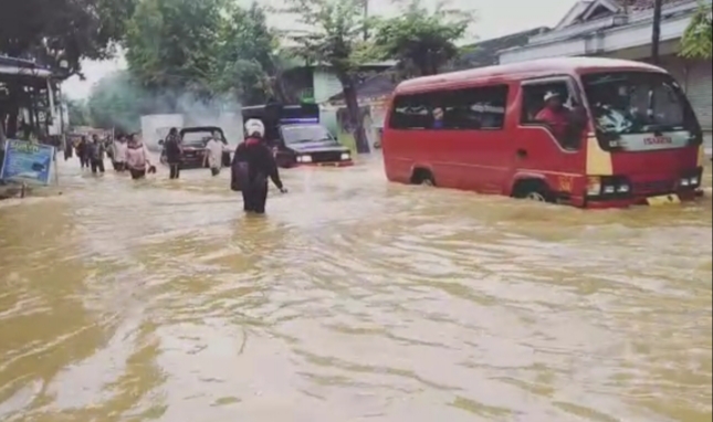 Diguyur Hujan Deras, Blega Banjir Lagi !