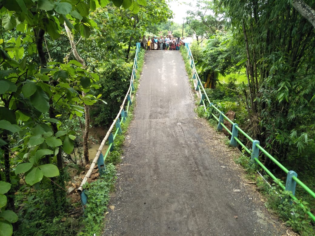 Termakan Usia, Jembatan Penghubung Tambelangan – Banyuates Ambruk