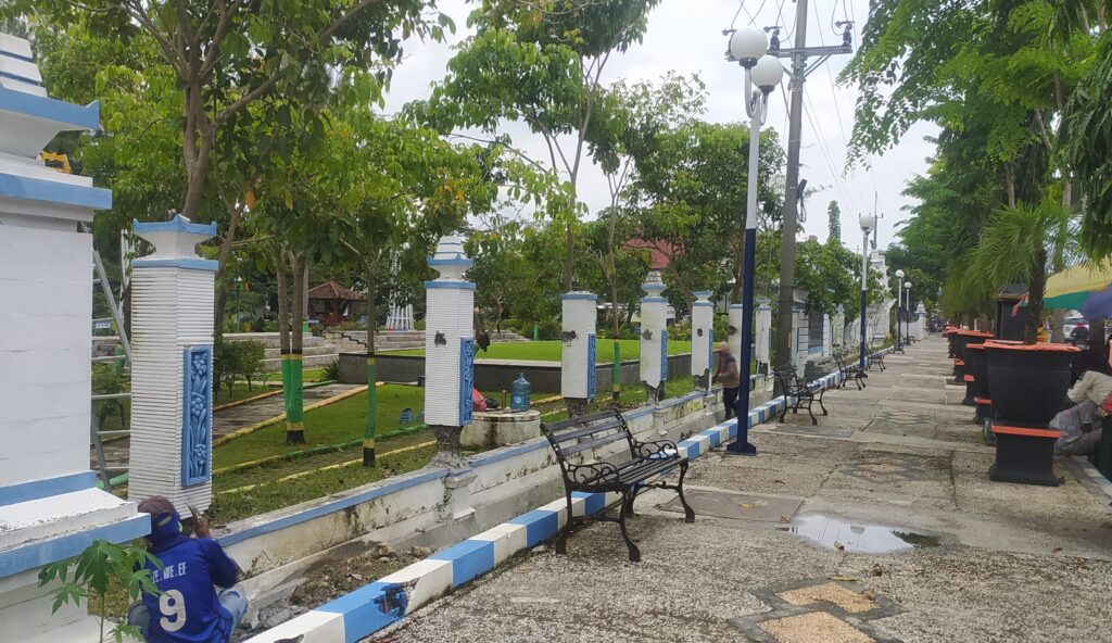 Rubah Wajah Kota Sampang, DLH Gunakan Dana CSR