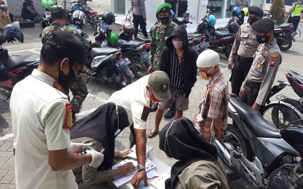 Gelar Operasi Yustisi, Satgas Covid-19 Sampang Jaring 13 Pelanggar Protokol Kesehatan