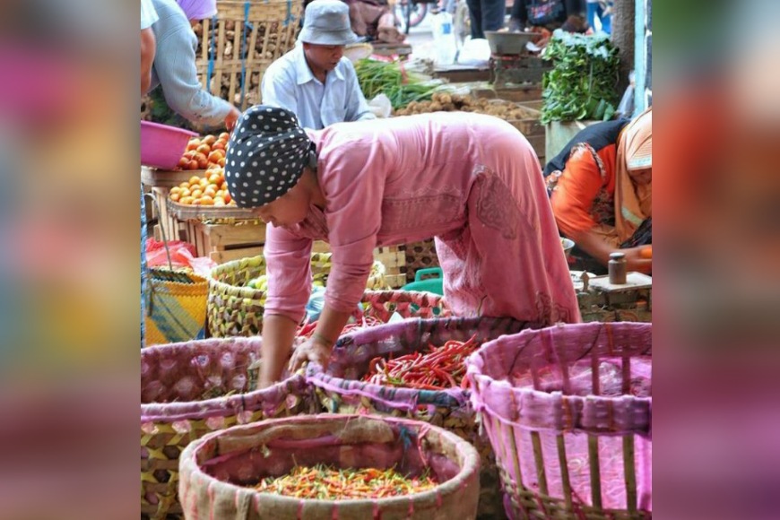 Harga Cabai Rawit di Pasar Srimangunan Sampang Tembus 90 Ribu Per Kilogram