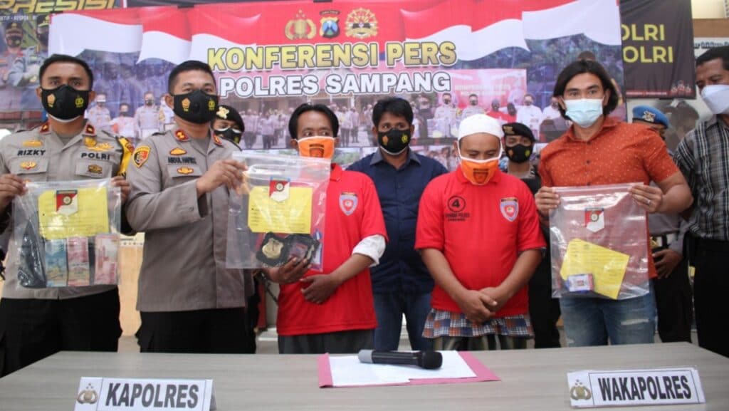 Polres Sampang Tetapkan 2 Tersangka Oknum LSM Pemeras Pelaksana Pokmas