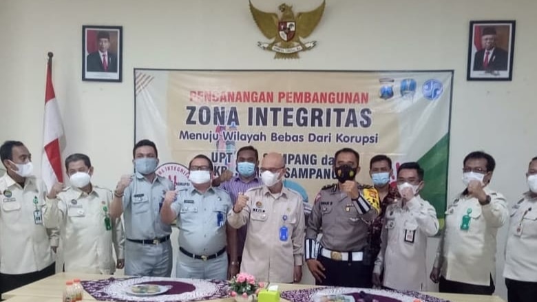 Samsat Sampang Tandatangani Pakta Zona Integritas Bebas Korupsi, Kolusi dan Nepotisme