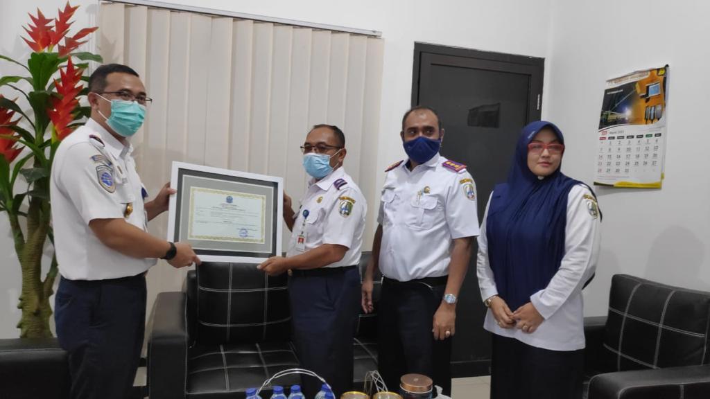 Tingkatkan Pelayanan Uji KIR Kendaraan, Dishub Sampang Dapatkan Akreditasi A