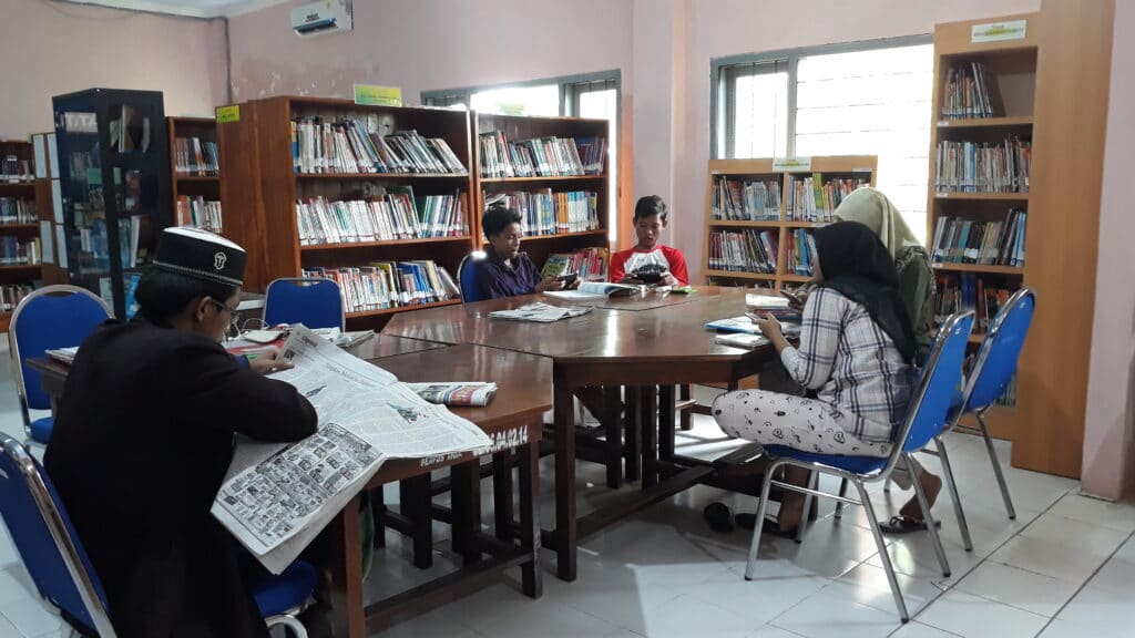 Akibat Pandemi, Jumlah Pengunjung Perpustakaan Sampang Menurun Drastis