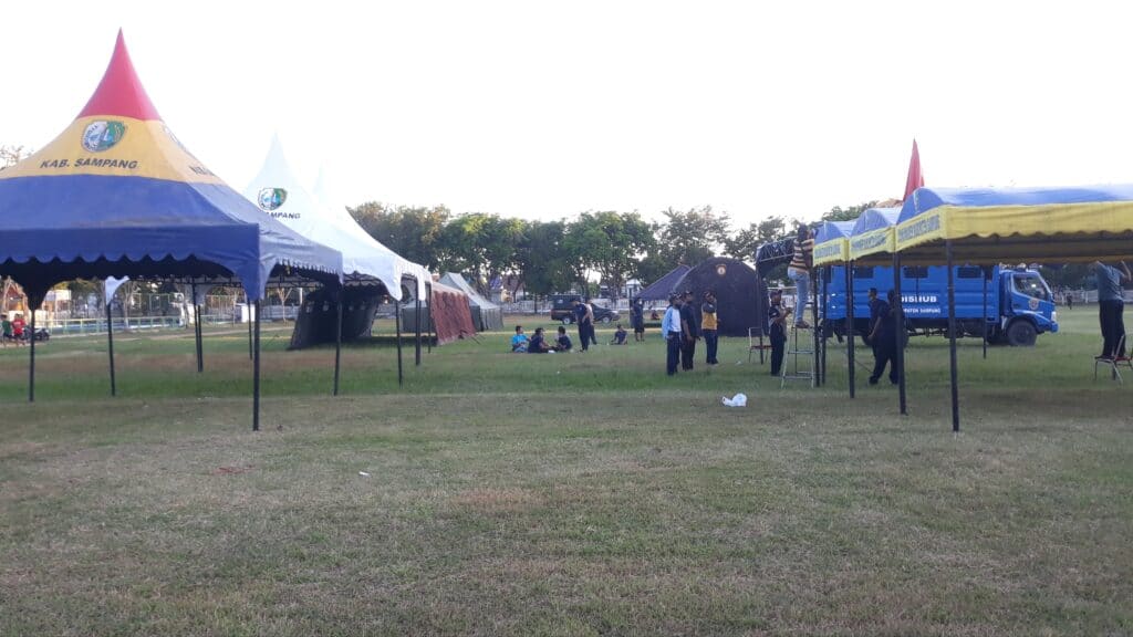 Siaga Lonjakan Kasus Corona, Satgas Covid-19 Sampang Dirikan Tenda Darurat