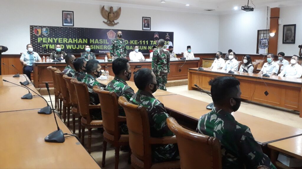 Penutupan dan Penyerahan Hasil Kegiatan TMMD ke 111 2021 Kodim 0828 Sampang Sukses Digelar