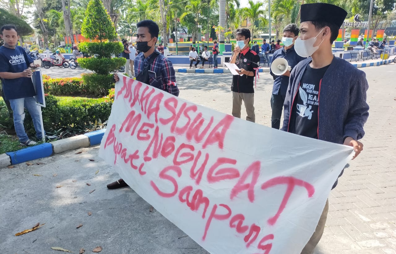 Tagih Janji Bupati, Forum Mahasiswa Sampang Datangi Kantor Pemerintah