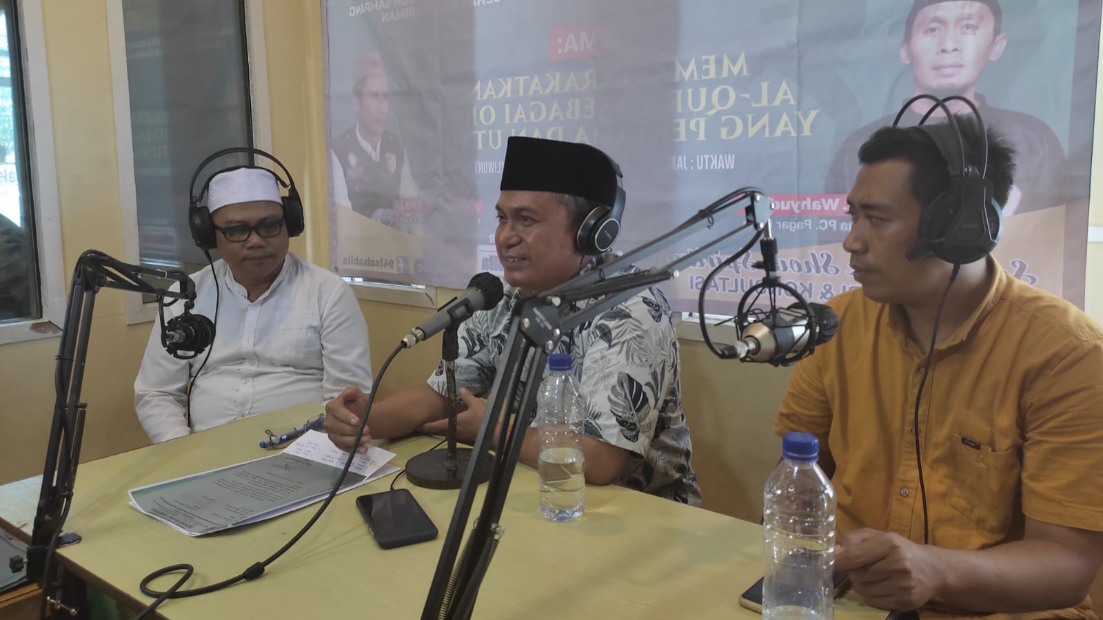 Dilema Guru Ngaji Memilih Divaksin Atau Honor Tidak Cair