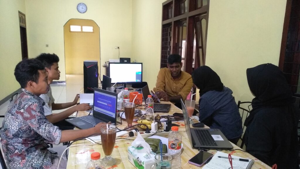 Create Fast Design Gelar Pelatihan Web Desain Program Digitalisasi Orang Madura