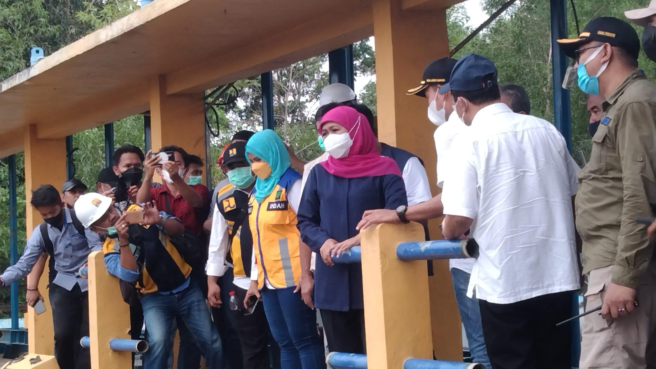 Gubenur Jawa Timur Tinjau Pompa Penyedot Banjir di Sampang