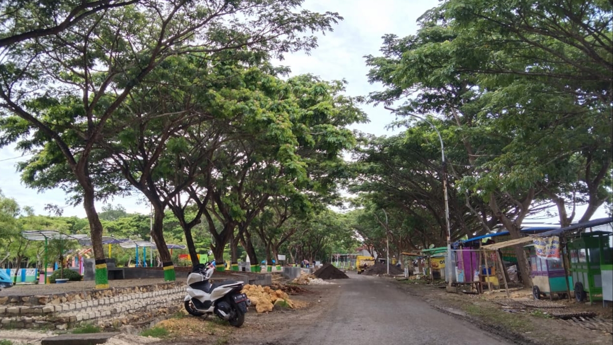 Taman Wiyata Bahari Mulai Dipenuhi Pedagang Kaki Lima