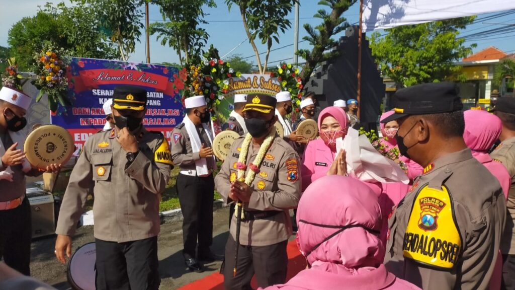 Menjabat Sebagai Kapolres Sampang, AKBP Arman Janji Jalin Sinergitas Bersama Ulama