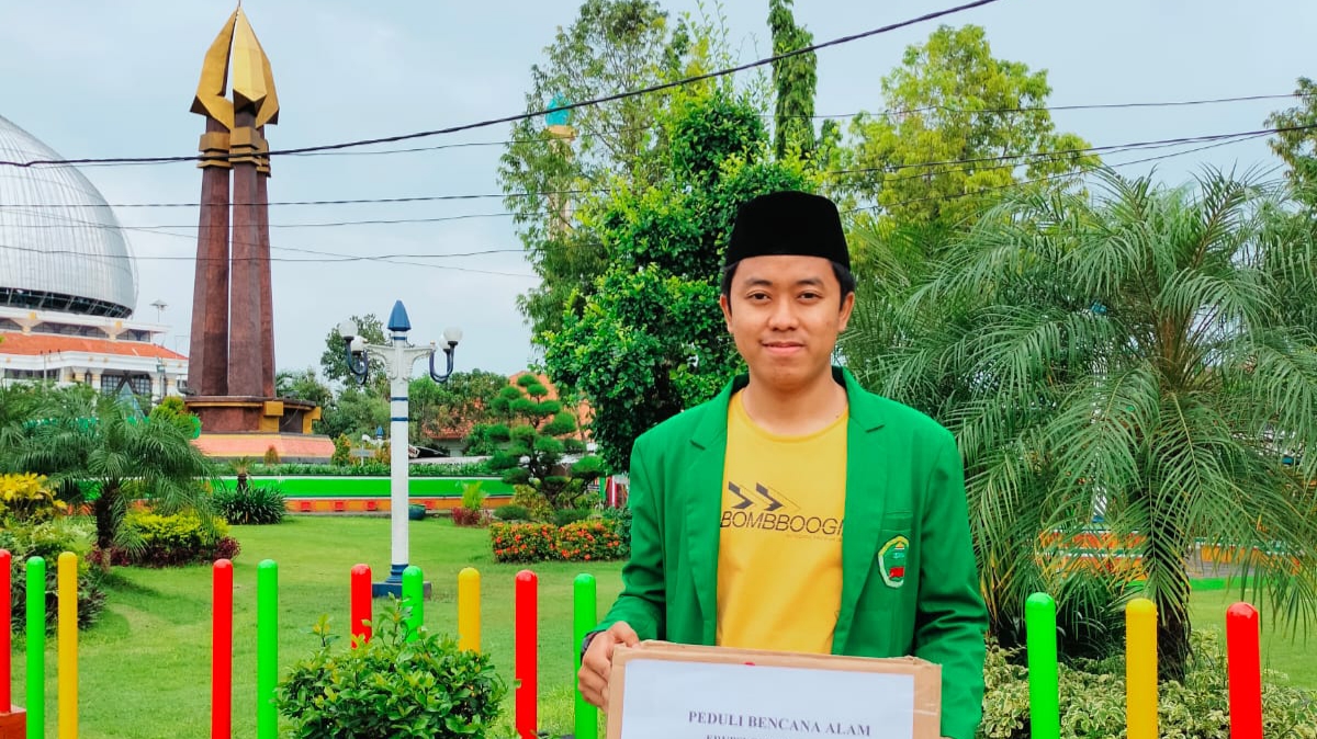 Turun Aspal, DEMA STAI Ma’arif Sampang Galang Dana Erupsi Semeru