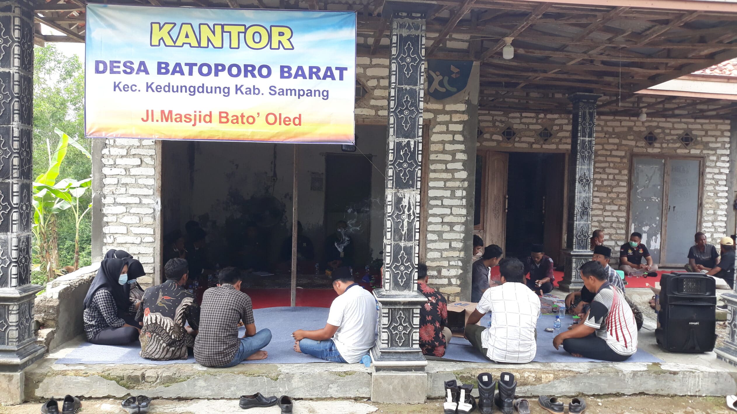 Pj Kades Batoporo Barat Jalin Silaturrahmi Dengan Perangkat Desa