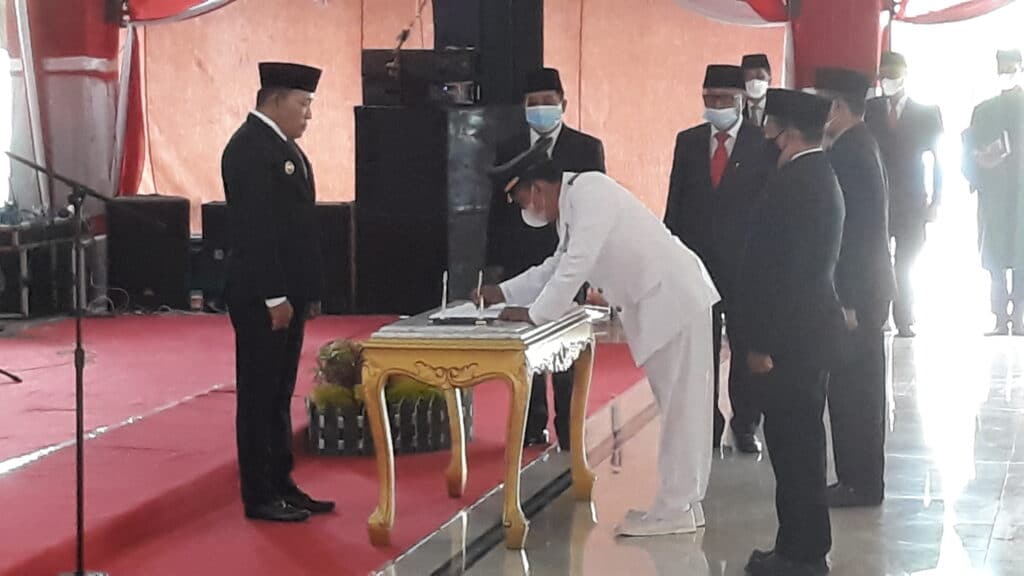 Bupati Sampang Mutasi dan Lantik 233 ASN Sebagai Pejabat Fungsional