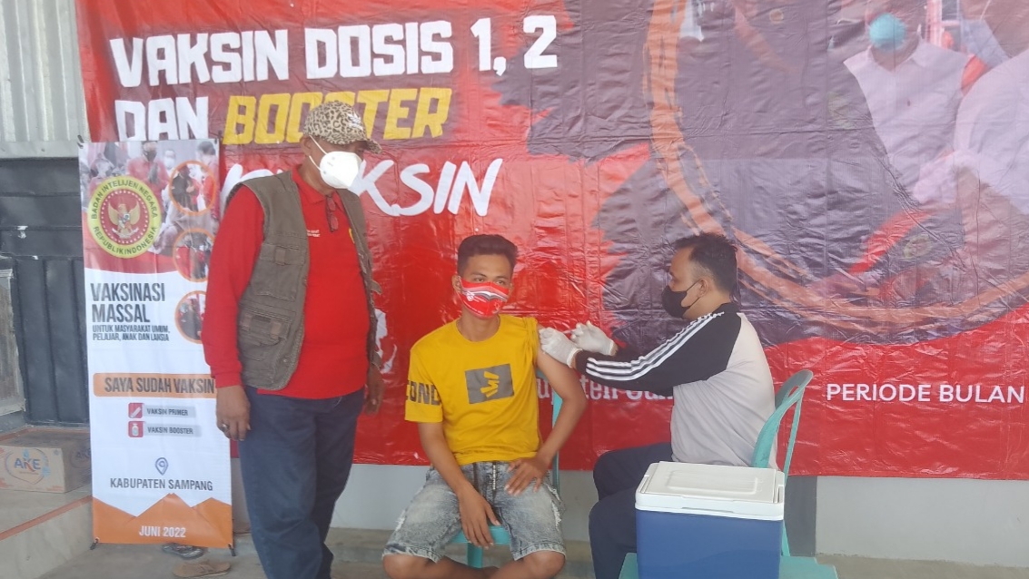 Wujudkan Herd Immunity, BIN Sampang Gencar Gelar Vaksinasi Massal