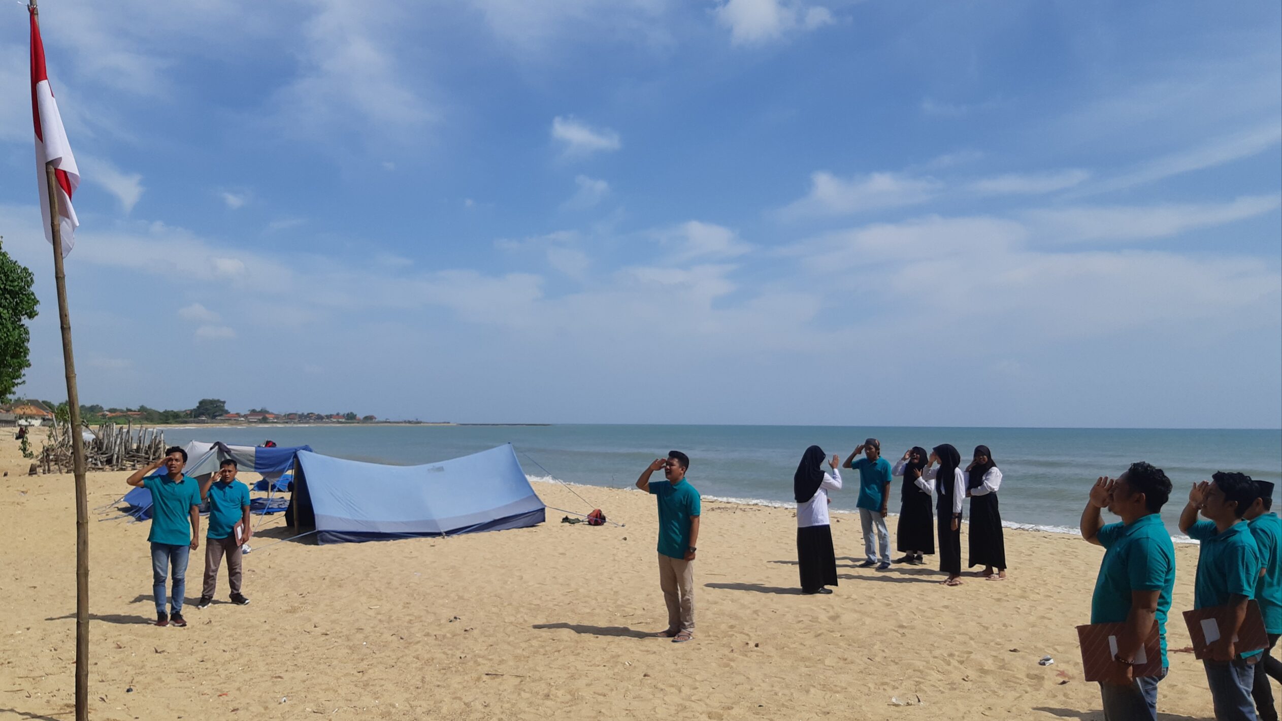 Kenang Perjuangan Leluhur, Aliansi Jurnalis Sampang Gelar Upacara Kebangsaan