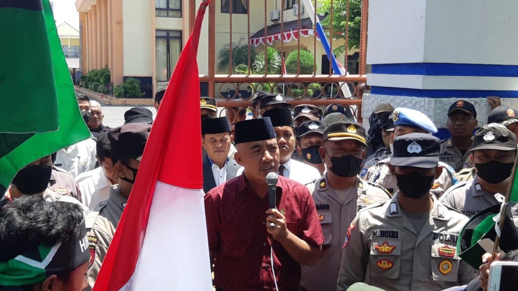 HMI Sampang Datangi Gedung Dewan Tolak Kenaikan Harga BBB dan Listrik