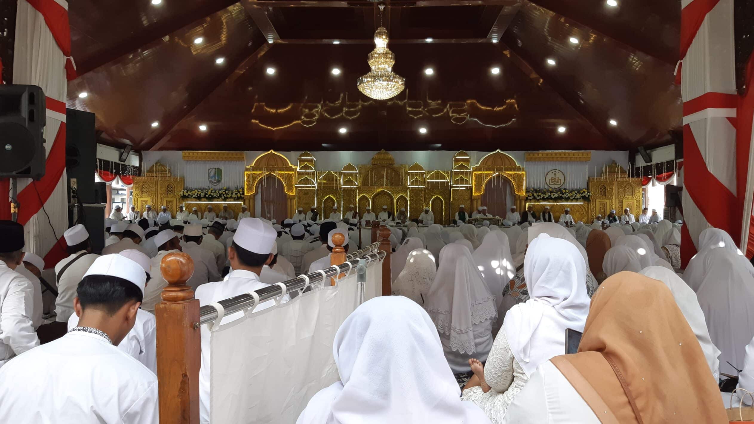 Dzikir Bersama Jamaah Al- Khidmah, Bupati: Ulama Umara Bersama Majukan Sampang