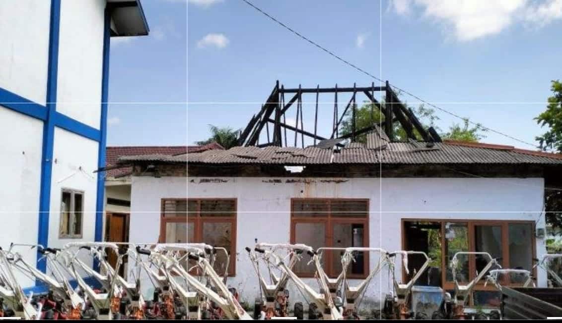 Masuki Musim Tanam, Pemerintah Bagikan 47 Handtraktor Untuk Petani Sampang