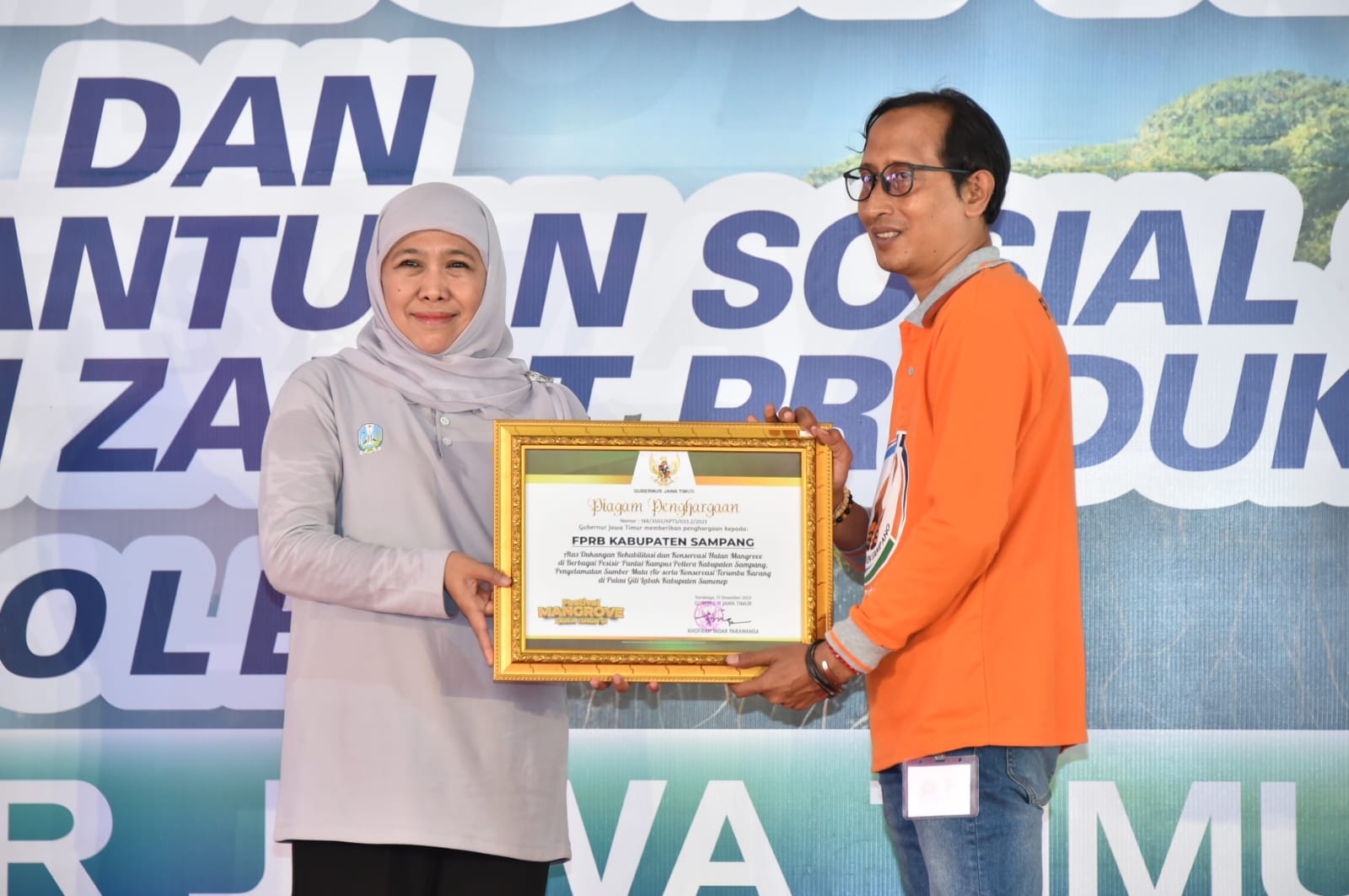 Jaga Kelestarian Mangrove, FPRB Sampang Terima Penghargaan Dari Pemprov Jatim