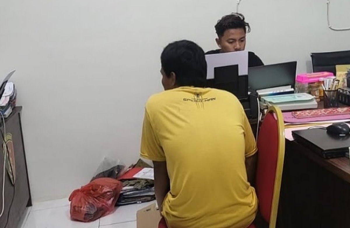 Jajakan Wanita via WeChat-MiChat, Muncikari di Sampang Ditangkap