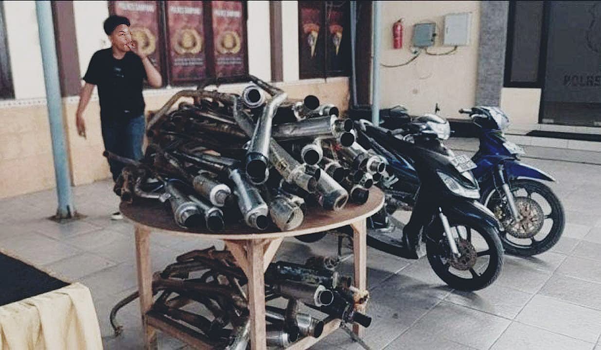 Ratusan Knalpot Brong Diamankan Saat Malam Tahun Baru