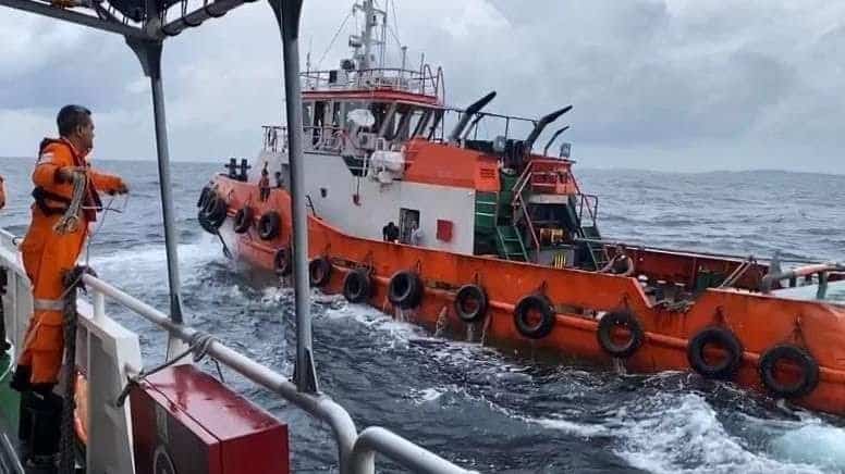 Setelah 5 Hari Pencarian, 12 ABK KM Putra Sumber Mas Ditemukan Selamat di Perairan Sumenep