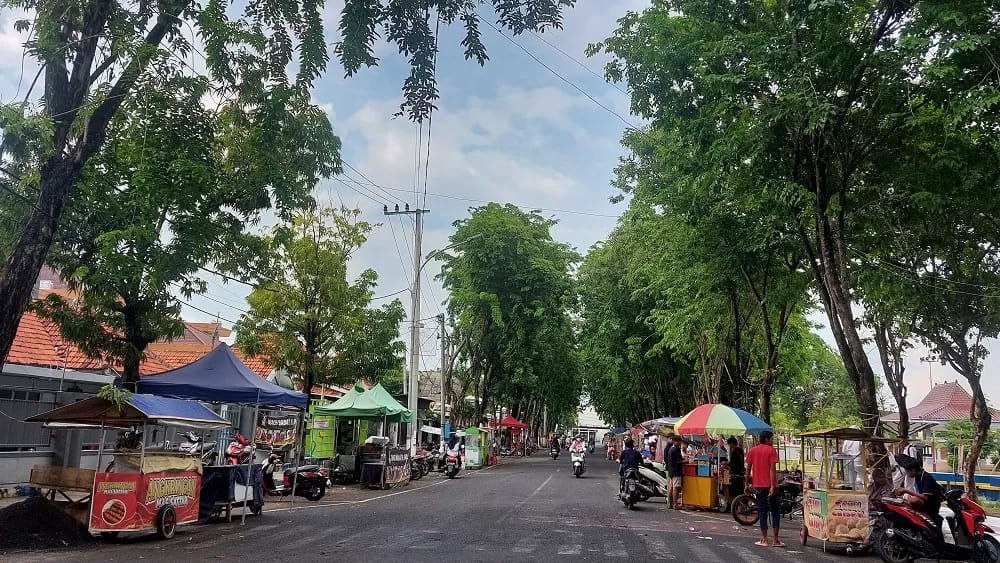 Pemkab Sampang Terapkan Aturan Baru, PKL Hanya Diperbolehkan Berjualan 12 Jam