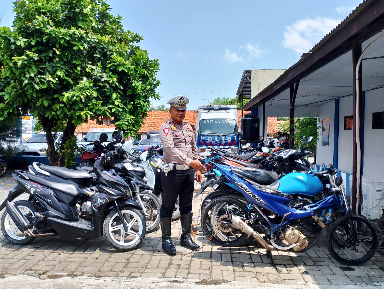Selama Ramadhan, Puluhan Motor Knalpot Brong di Sampang Dikandangkan