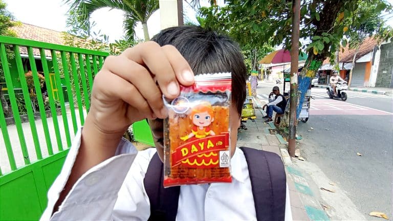 27 Siswa SD di Pamekasan Diduga Keracunan Snack Daya Rib, Pihak Sekolah Lapor ke Dinkes dan Disperindag