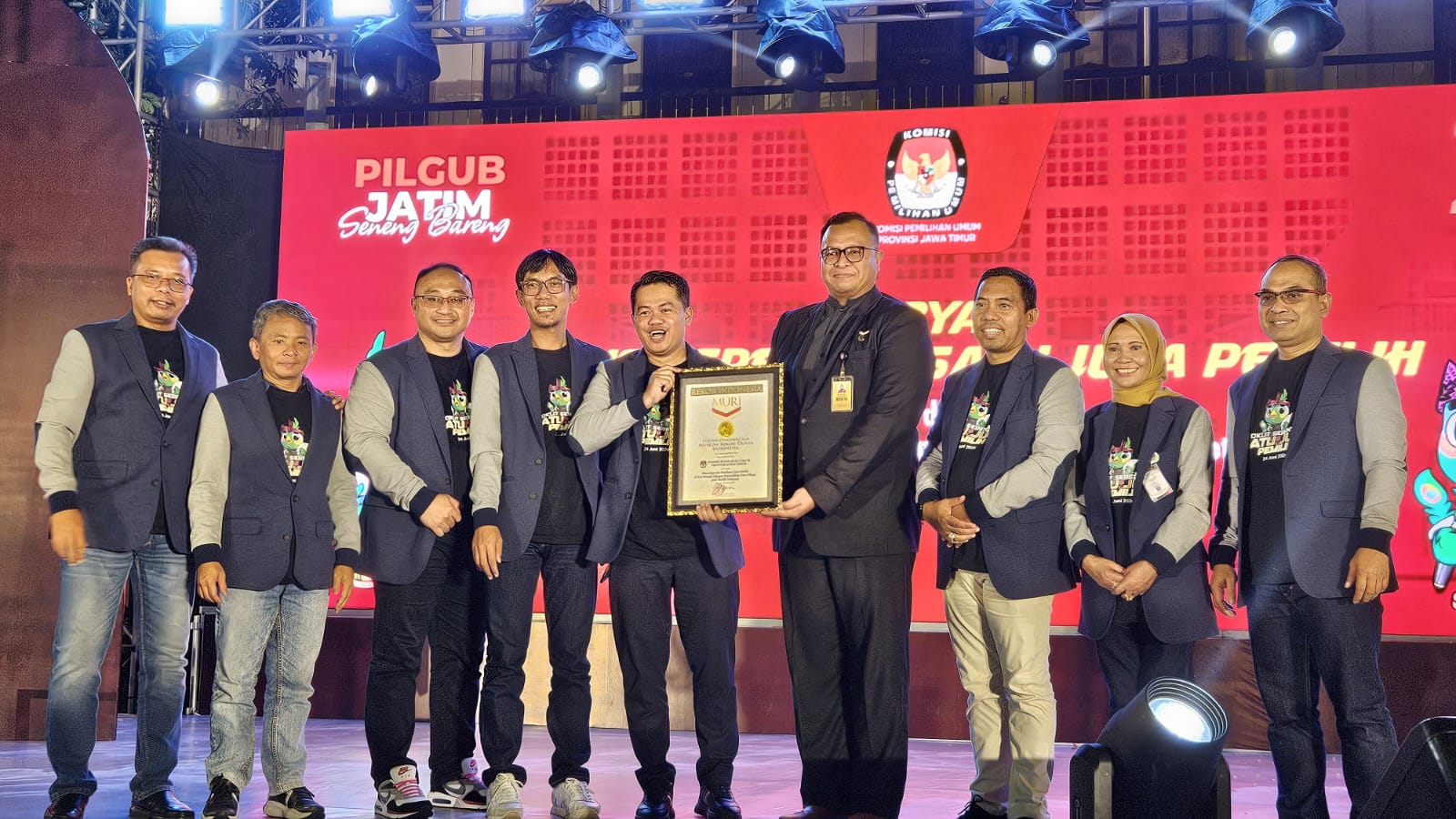 Coklit Satu Juta Pemilih, KPU Jatim Kembali Raih Rekor MURI