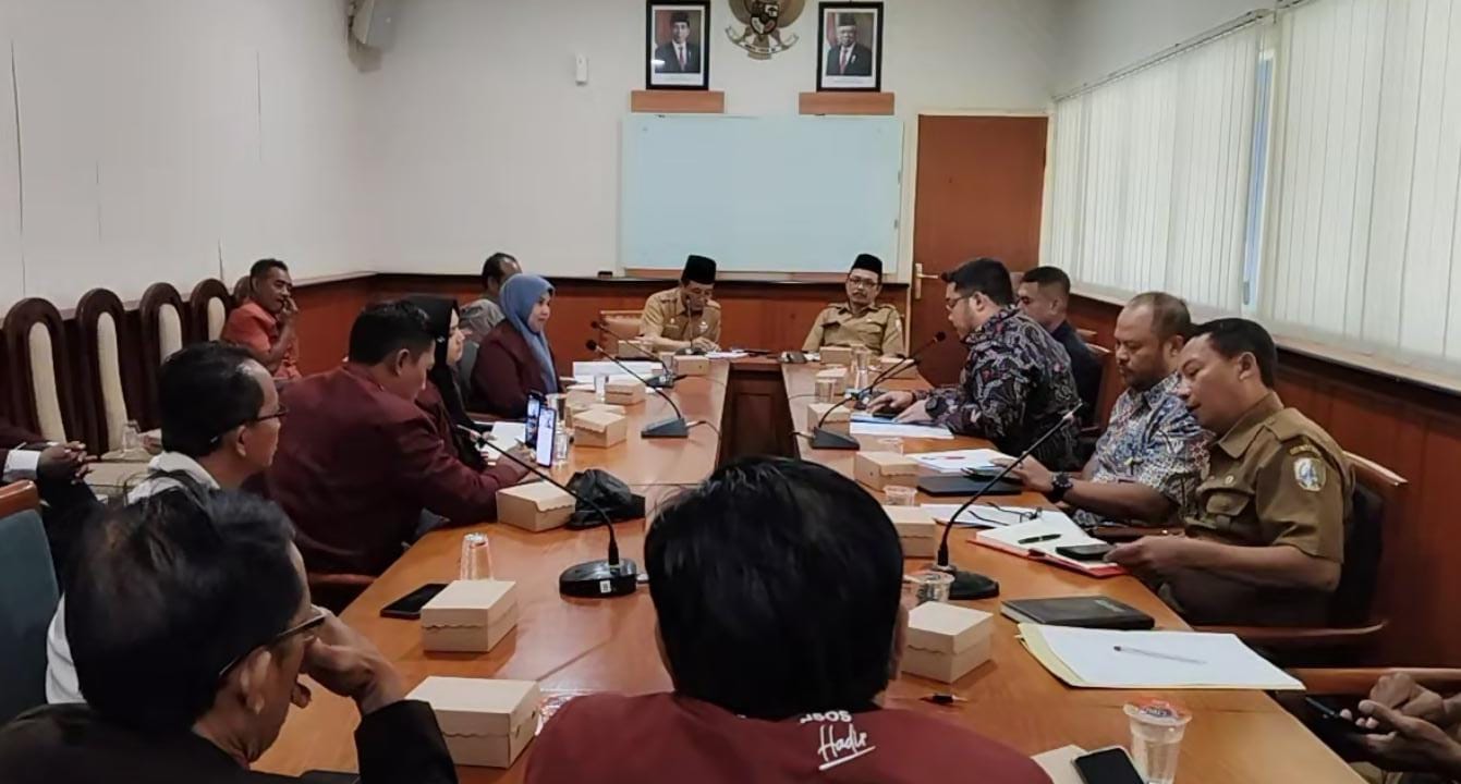 Pelayanan Bansos Amburadul, MDW Tagih Janji Dinsos dan Pihak Terkait