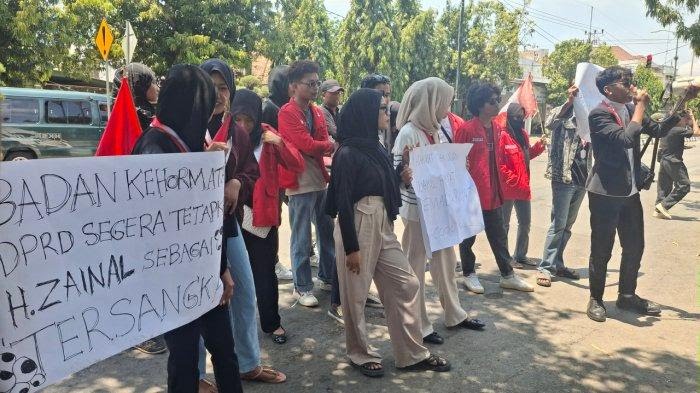 Gegara Ini, DPRD Sumenep Didemo GMNI