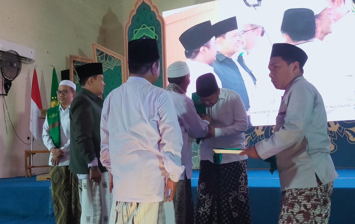 Hadiri Pelantikan PCNU Sampang, Ra Mahfud: Kami Siap Berdiri Bersama NU