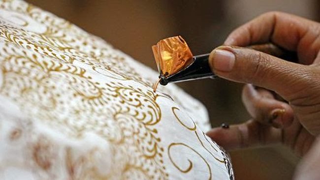 Hari Batik Nasional 2 Oktober 2024: Sejarah Hingga Tema Peringatan