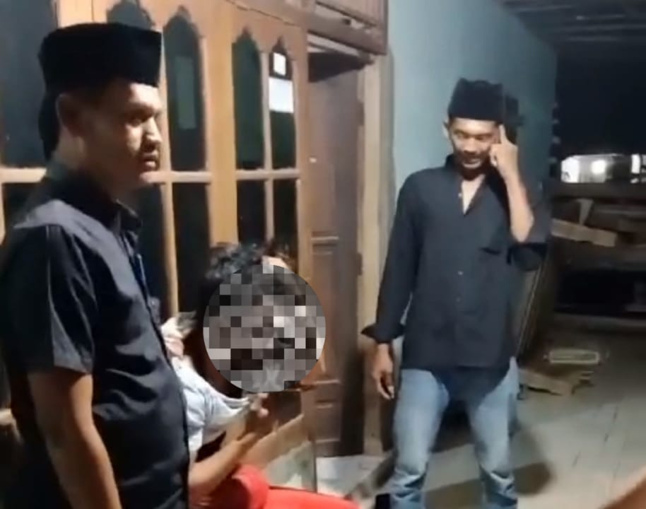 Masuk Rumah Istri Orang, Seorang Pria Digrebek Warga Bangkalan