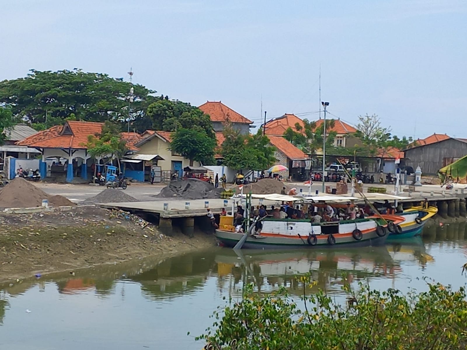 Masuki Akhir Tahun, Retribusi Pelabuhan Tanglok Sampang Capai 70 Persen