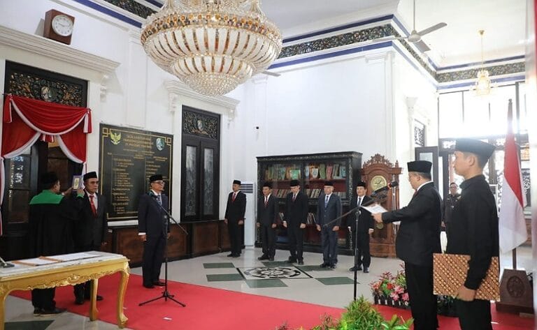 2 Pejabat Pimpinan Tinggi Pratama Pemkab Sampang Dimutasi