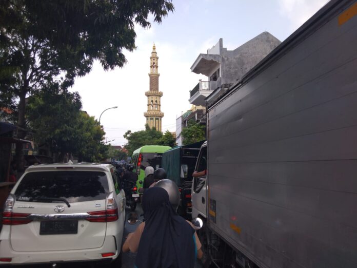 Volume Kendaraan di Sampang Meningkat Jelang Tahun Baru 2025