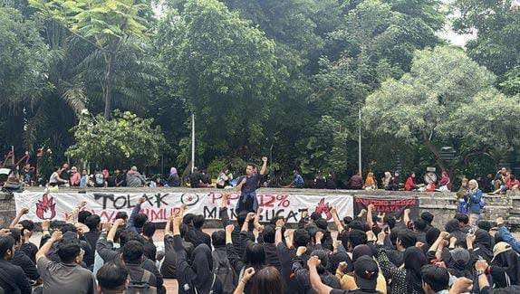 Aliansi Mahasiswa Jatim Tolak Kenaikan PPN 12 Persen