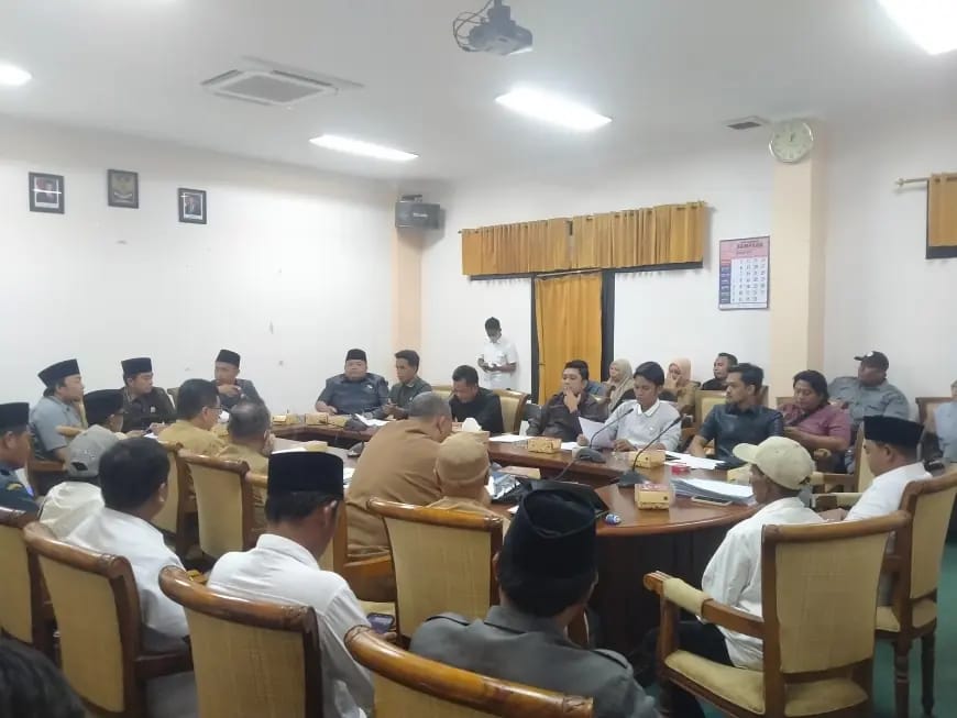 Datangi Anggota Dewan, FPH-PGRI Sampang Siap Jadi ASN Paruh Waktu