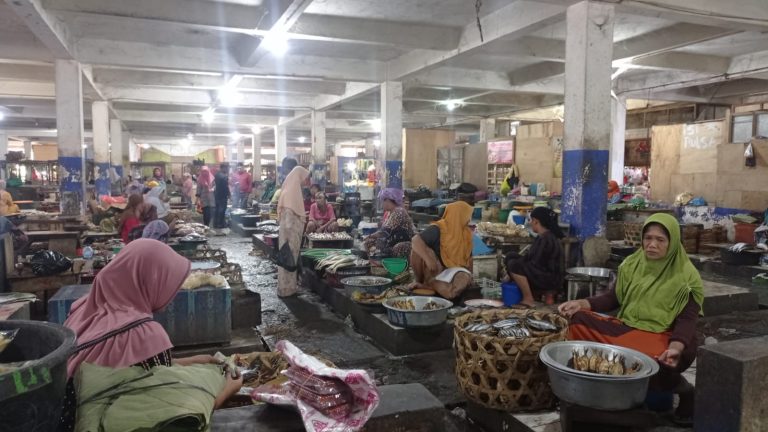 Kebersihan Pasar Kembali Dilimpahkan ke Diskopindag