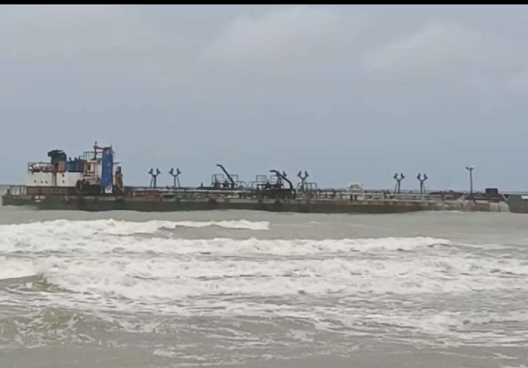 6 Awak Kapal yang Terdampar di Perairan Pamekasan Dievakuasi