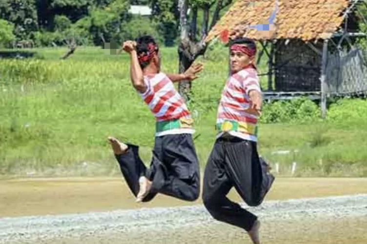Kerap Diganggu, Keluarga Madura di Yogyakarta Tantang Carok Etnis Papua