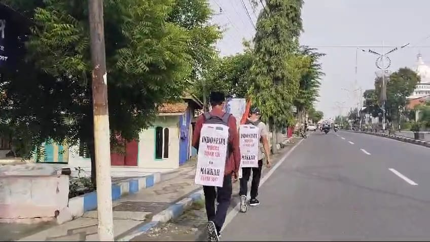Sampai di Blora, Dua Warga Sampang yang Nekat Jalan Kaki ke Makkah