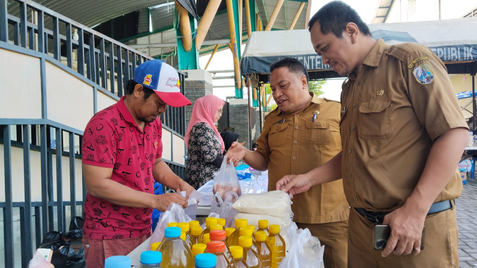 Jelang Ramadhan, Paguyuban Sar-Anyar Margalela Gelar Pasar Murah